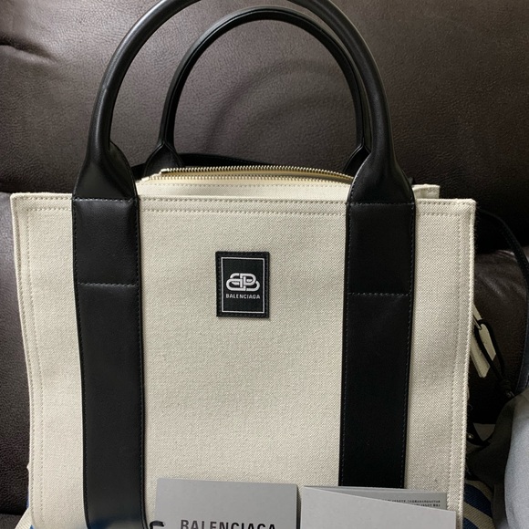 Balenciaga bag - Picture 2 of 6